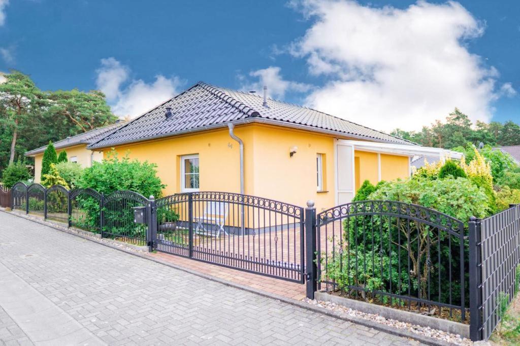 Haeuschen Am Waldrand Villa Teupitz Exterior foto